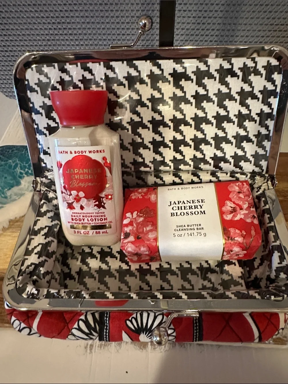 Vera Bradley Red Quilted Floral Kiss-Lock Clutch